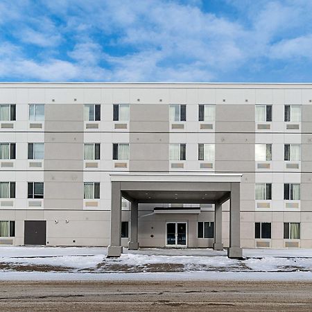Studio 6-Bruderheim, Ab מראה חיצוני תמונה